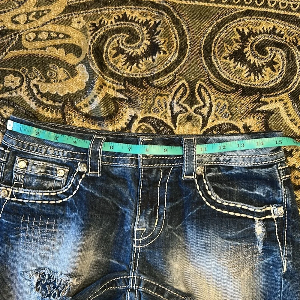 Miss Me Tag size 29 Dark Blue Denim Shorts with  peekaboo pockets - Picture 12 of 16